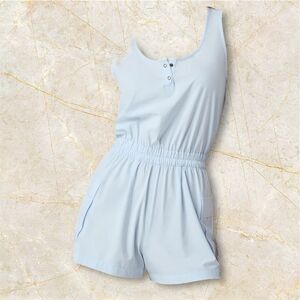Vuori Women’s Villa Utility Romper Color Light Mist Blue Size Small $118 New